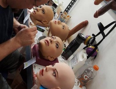 «RealDolls»: Γνωρίστε τα ρομπότ του έρωτα (φωτό)